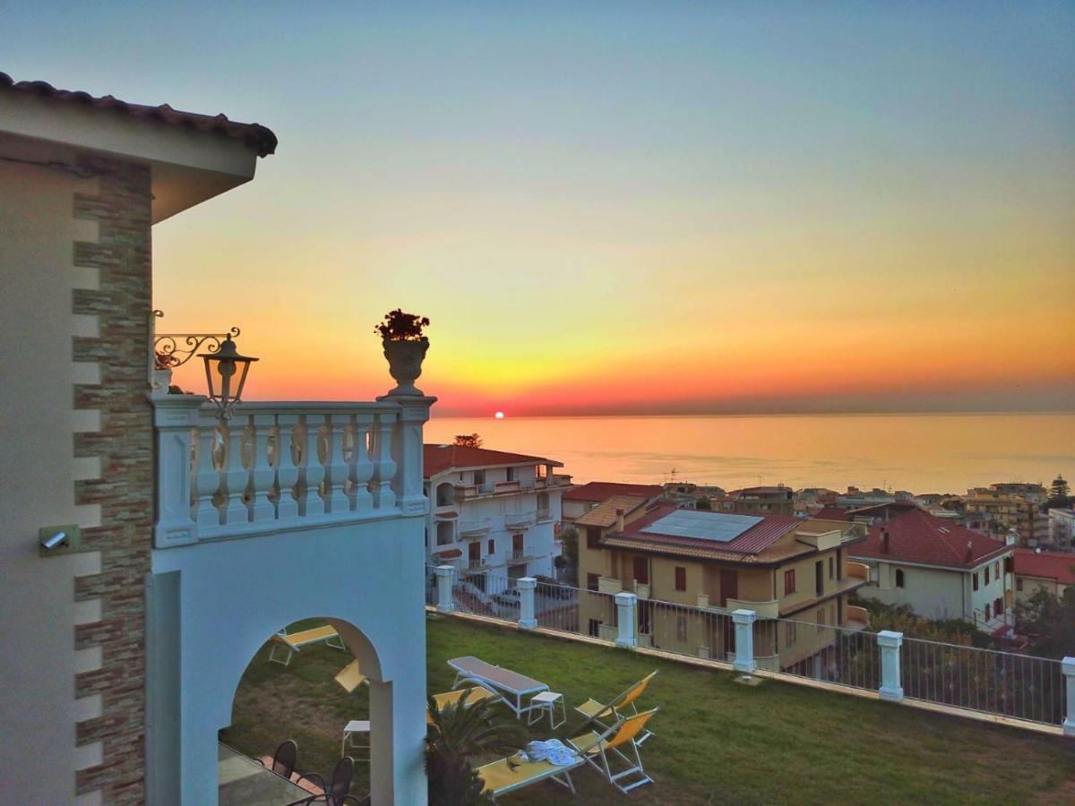 Villa Bella Vista Tropea Exteriör bild