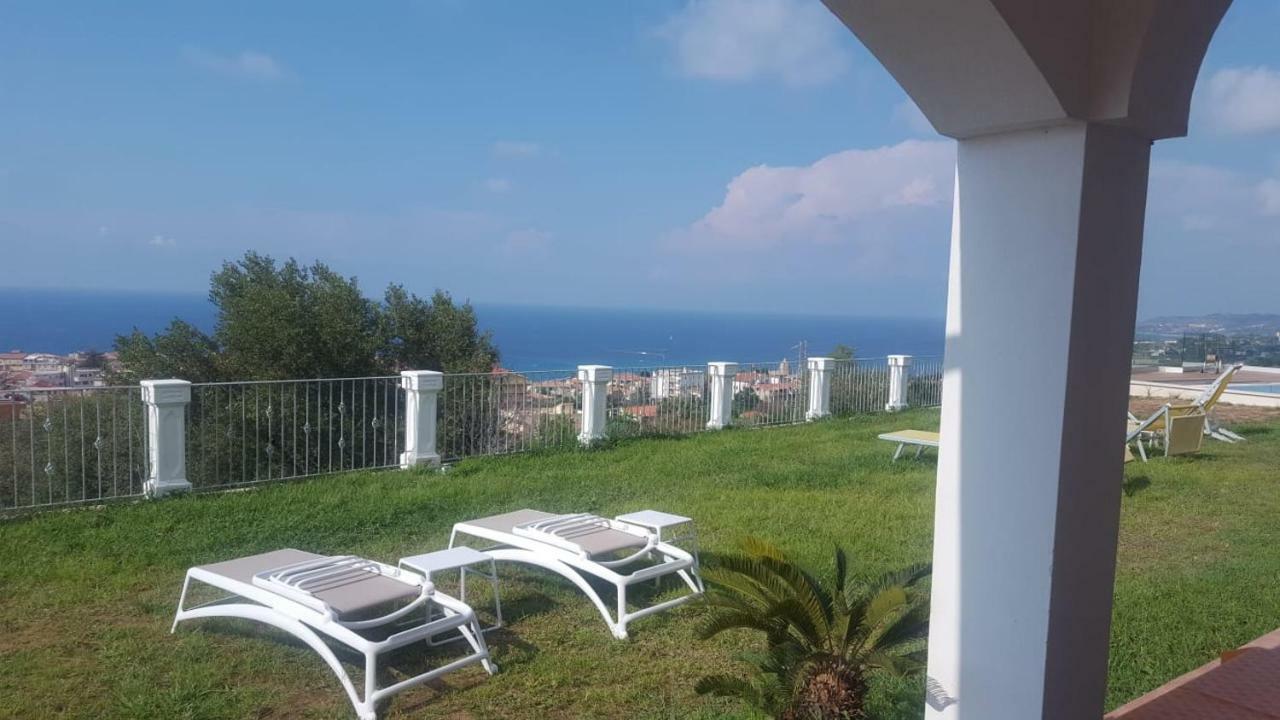 Villa Bella Vista Tropea Exteriör bild